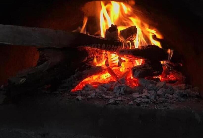 호텔 La Riqueza Kanatal   Mountain View Rooms   Welcome New Year With Fresh Snowfall