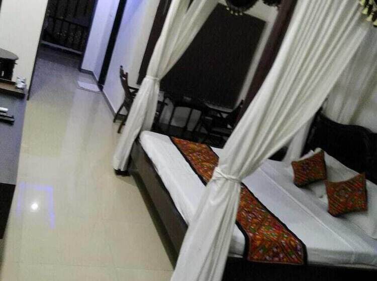 ホテル Medhavi Ryan Resort