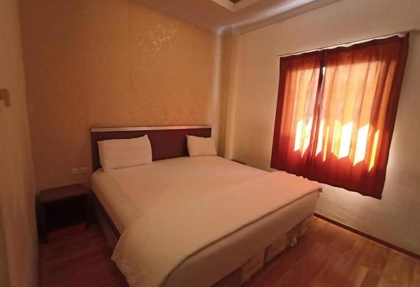 Hotel Mess Mt Haryono Redpartner