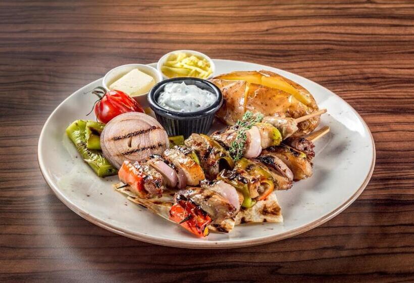 Отель Novel Centre Point