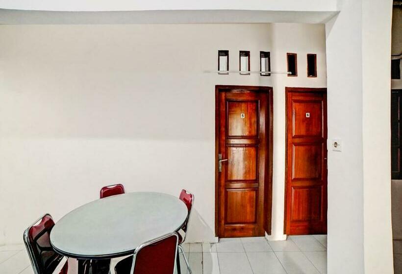 호텔 Oyo 11365s Martimbang Homestay