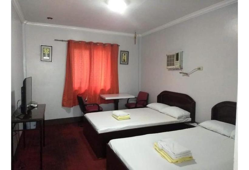 فندق Oyo 812 Laura S