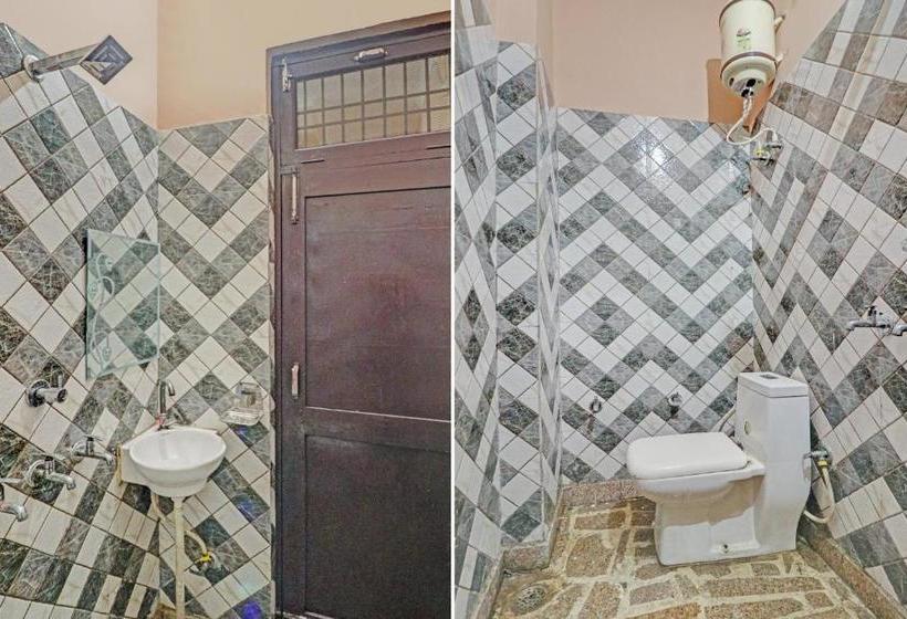 בית מלון כפרי Oyo 81394 New Golden Light Guest House