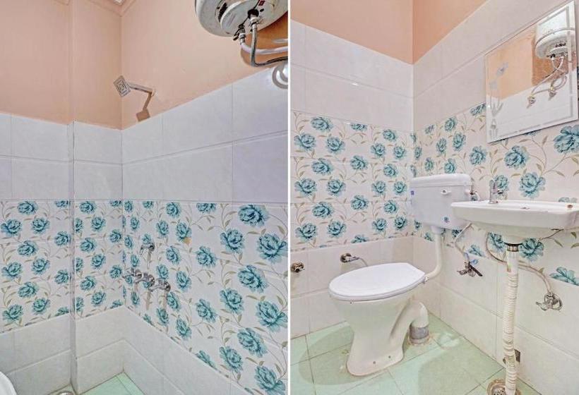 בית מלון כפרי Oyo 81394 New Golden Light Guest House