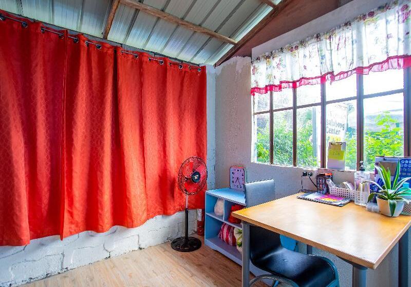 Lauriens Hotel Tagaytay