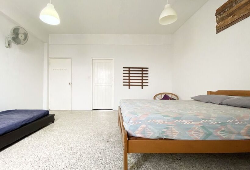 酒店 Oyo 90295 Beacon Homestay Kuching