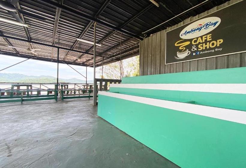 Hotel Oyo 90319 Ambong Bay Resthouse Homes