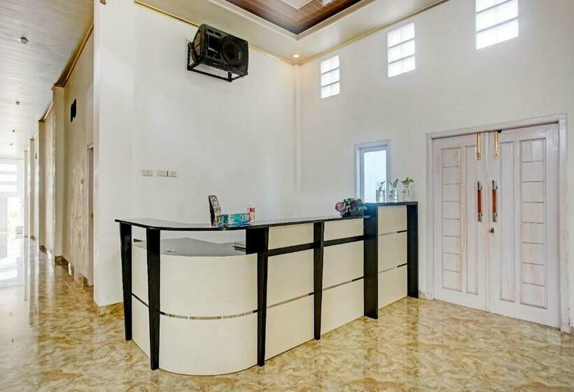 בית מלון כפרי Oyo 90585 Saka Ganta Guest House