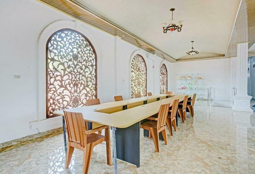 בית מלון כפרי Oyo 90585 Saka Ganta Guest House