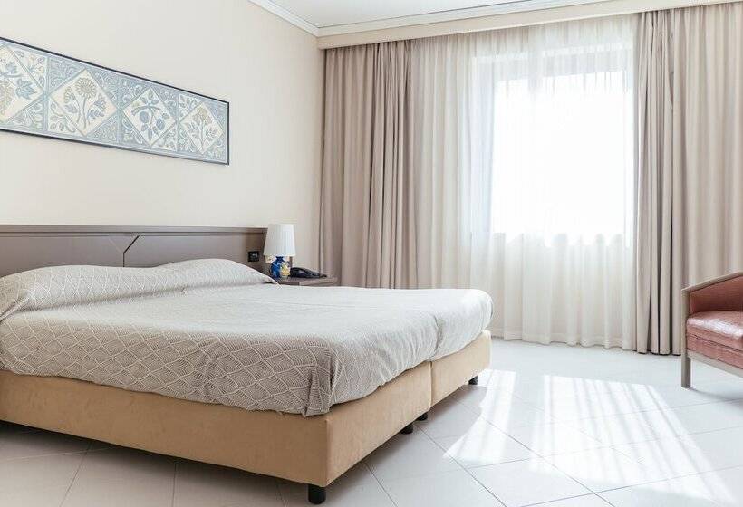 בית מלון כפרי Palm Beach Club Casteldaccia