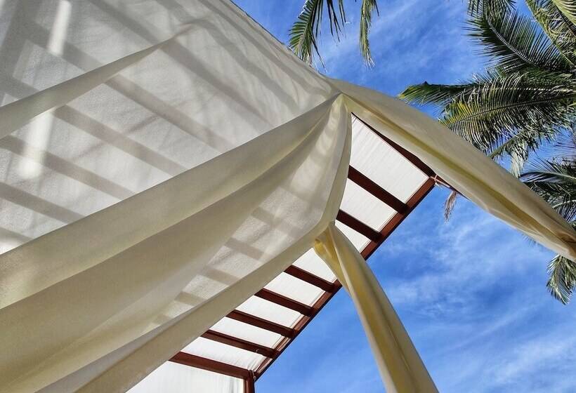 בית מלון כפרי Palm Beach Club Casteldaccia