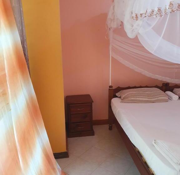 בית מלון כפרי Primeshade Guesthouse