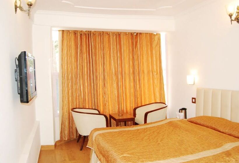 ホテル Goroomgo Rahat Regency Shimla