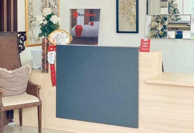 هتل Reddoorz Hostel @ St. Paul Village Lapulapu