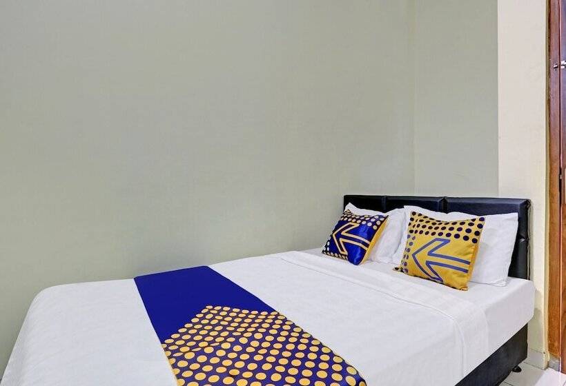 בית מלון כפרי Spot On 90577 Griya Afifah Syariah