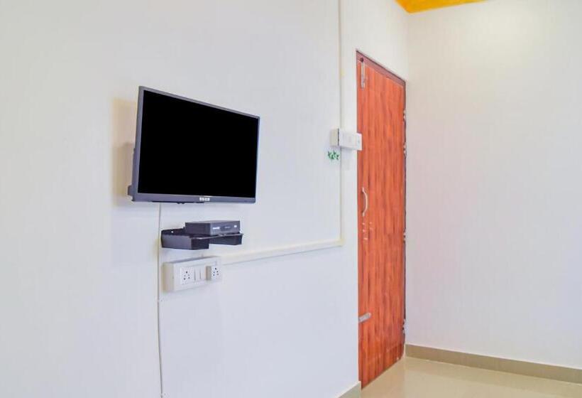 هتل Spot On Nirvaan Guest House