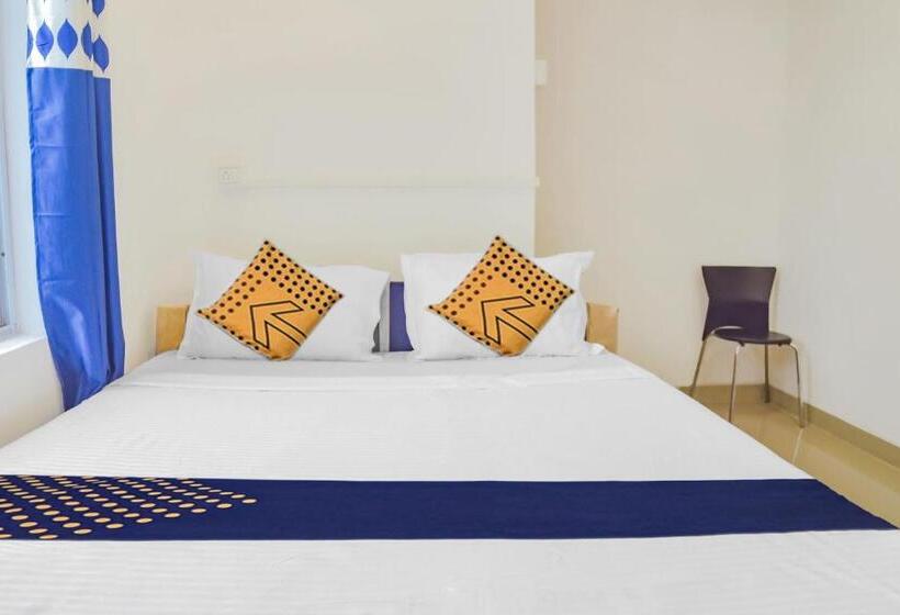 هتل Spot On Nirvaan Guest House