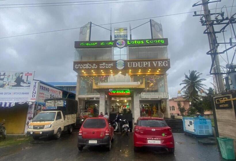 בית מלון כפרי Staymaker Lake Residency