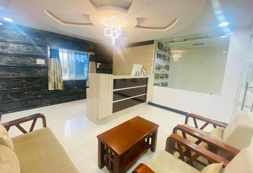 בית מלון כפרי Staymaker Lake Residency