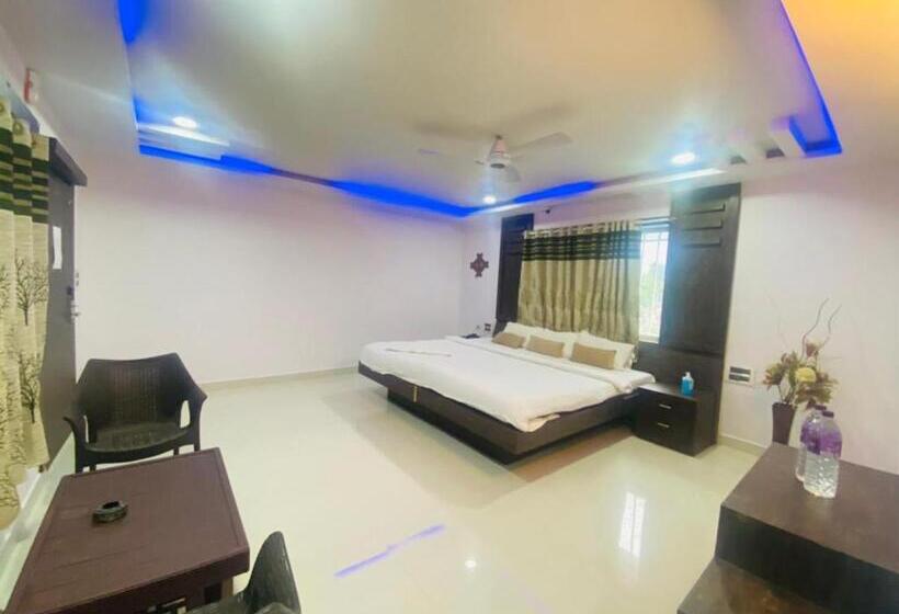 בית מלון כפרי Staymaker Lake Residency