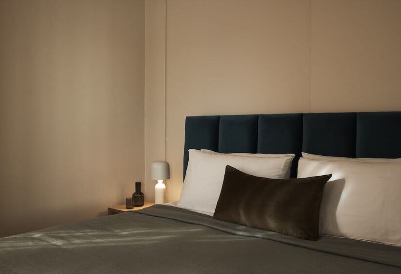 בית מלון כפרי The Rooms Milton