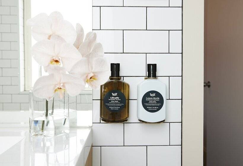 בית מלון כפרי The Rooms Milton