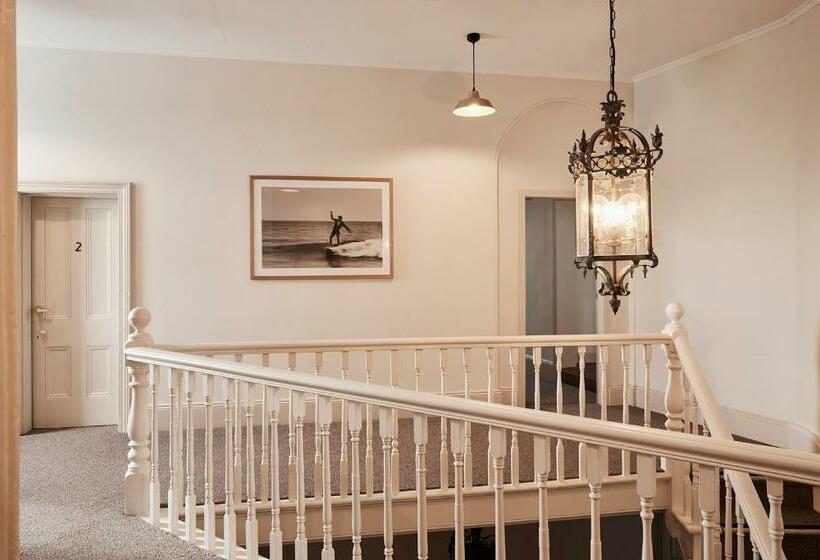 בית מלון כפרי The Rooms Milton