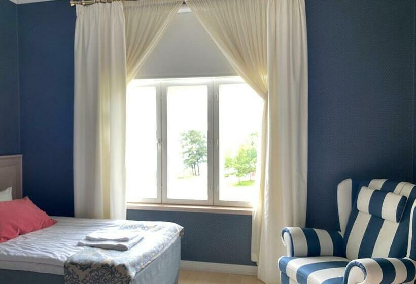 酒店 Tiilimestarin Majatalo