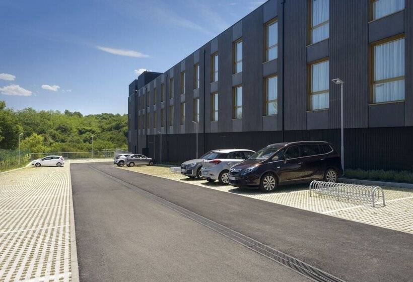 هتل Tres Reyes San Sebastian