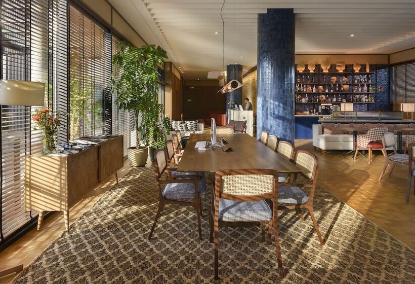 هتل Tres Reyes San Sebastian