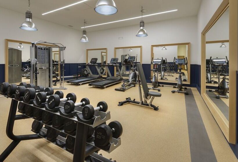 هتل Tres Reyes San Sebastian