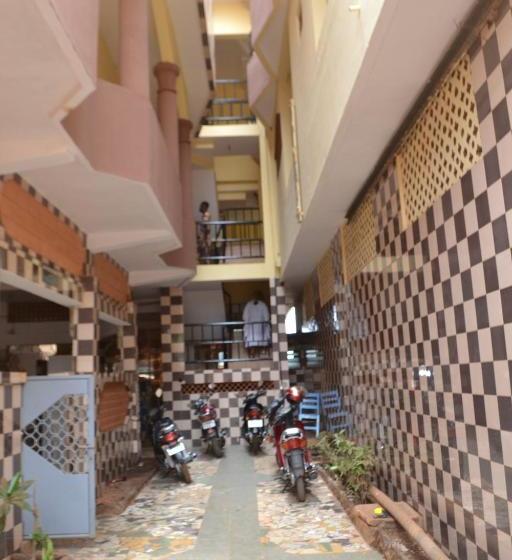 White Horse Hotel Porto Novo