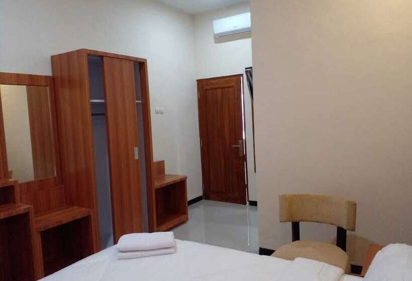 בית מלון כפרי The Wisma Solo Syariah