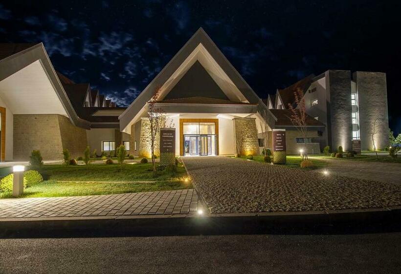 هتل Zephyr Ifrane