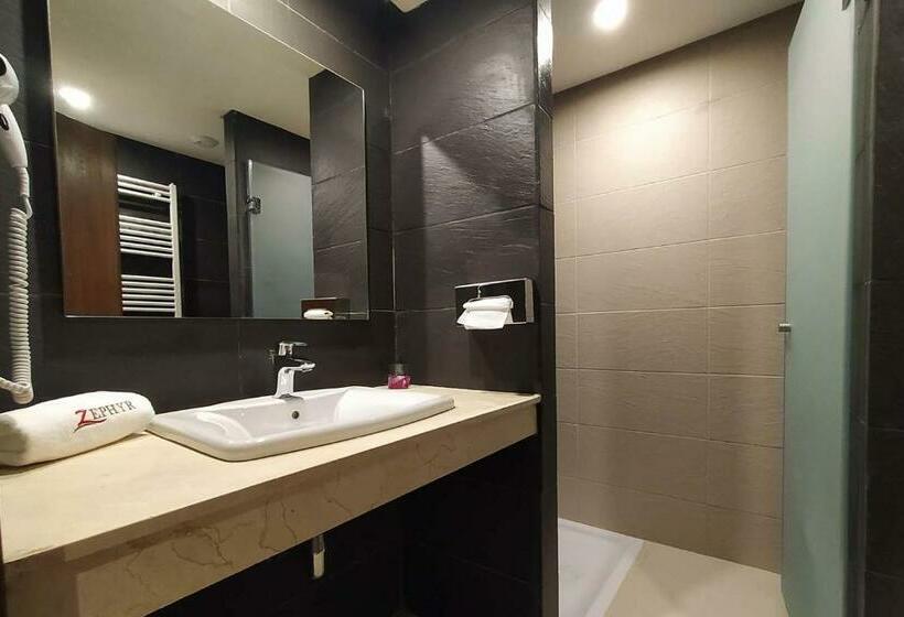 هتل Zephyr Ifrane