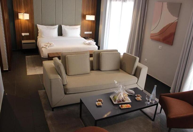 هتل Zephyr Ifrane