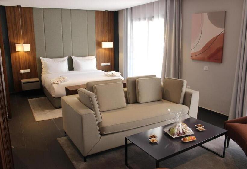 هتل Zephyr Ifrane