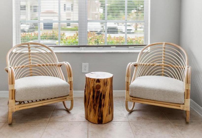 Kasa Wellington South Florida