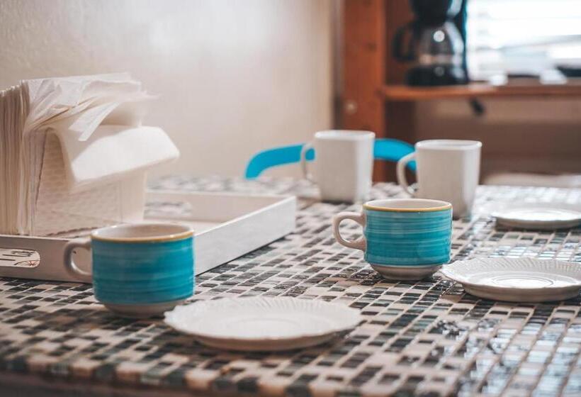 모텔 Hollywood Light Haven Lodge