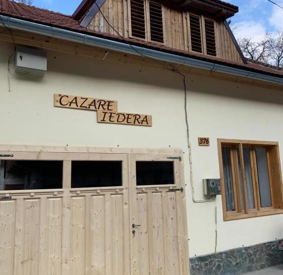Пансион Cazare Iedera