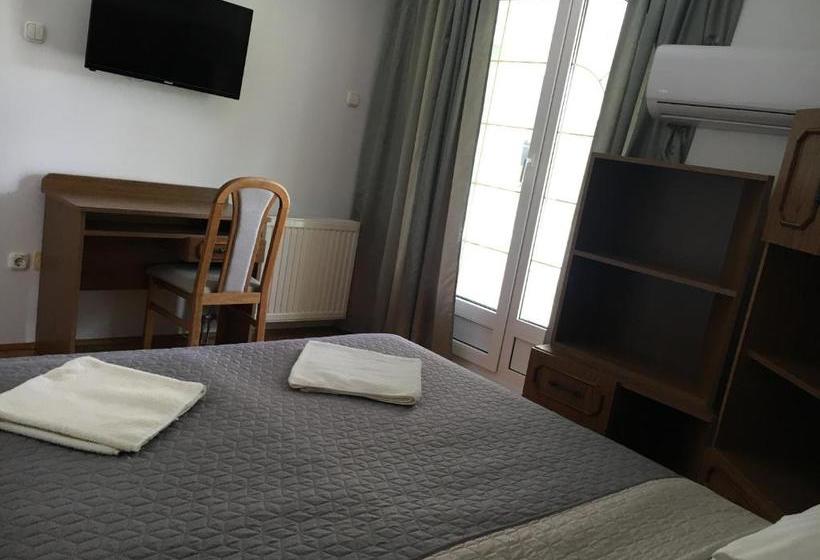 פנסיון Center Apartmanház