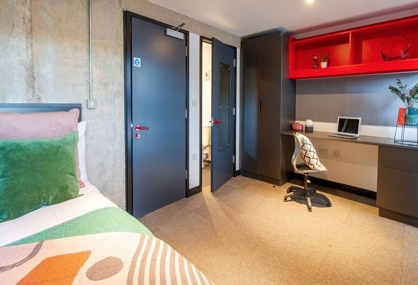 پانسیون En Suite Rooms & Studios Sheffield