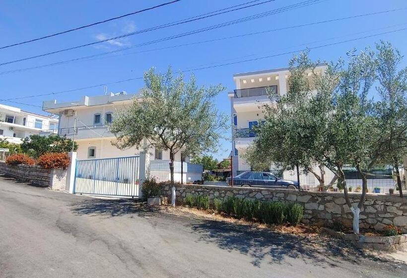 پانسیون Villa Leonel Zeka