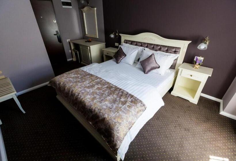 ペンション Royal Inn Busteni Adults Only