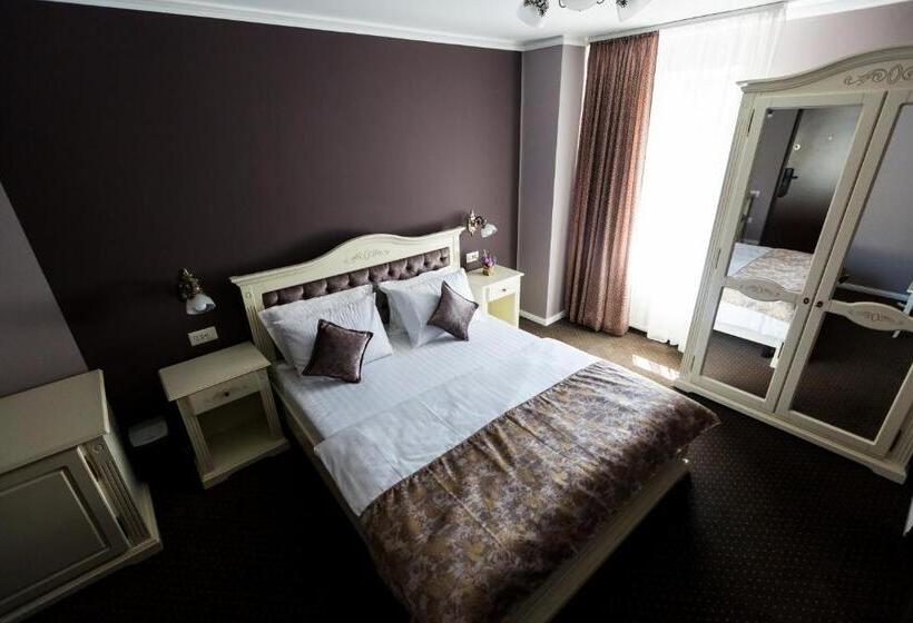 ペンション Royal Inn Busteni Adults Only