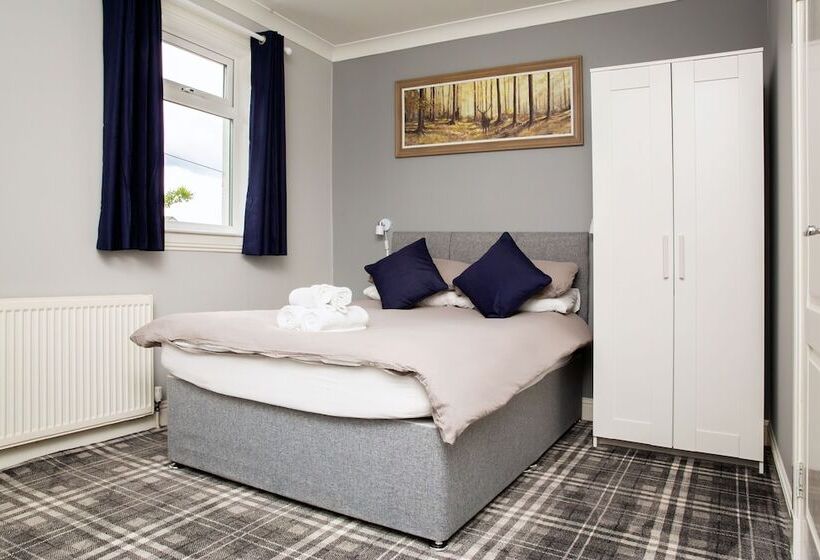 פנסיון St Andrews Guest House