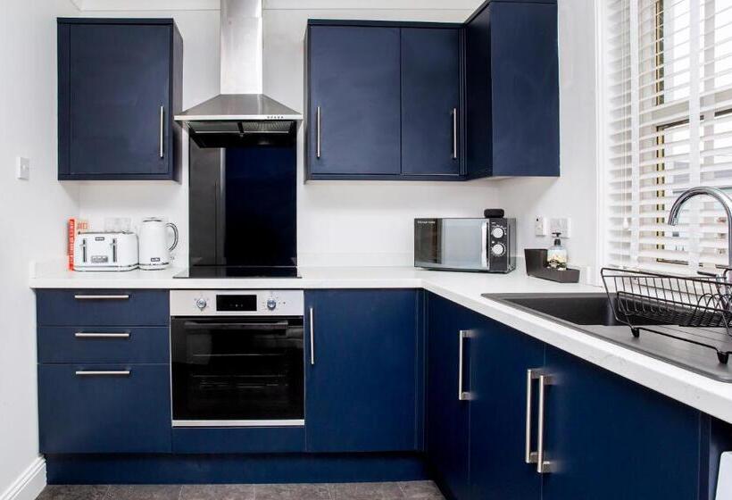 פנסיון St Andrews Guest House