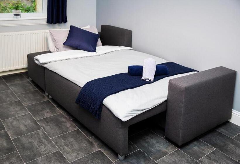 פנסיון St Andrews Guest House