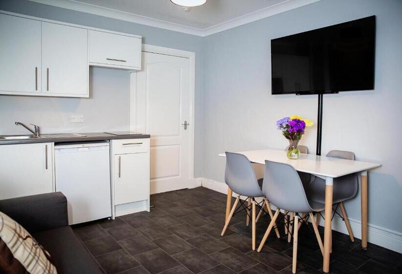 פנסיון St Andrews Guest House