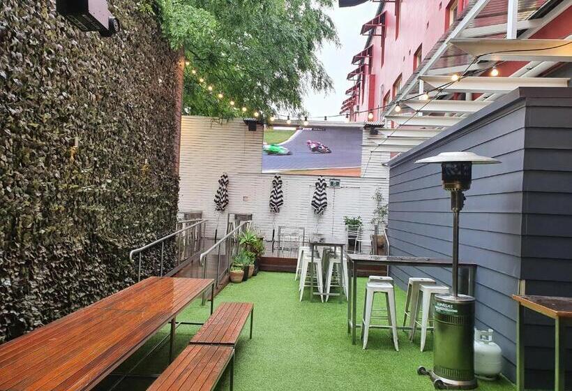 Romano S Hotel & Suites Wagga Wagga